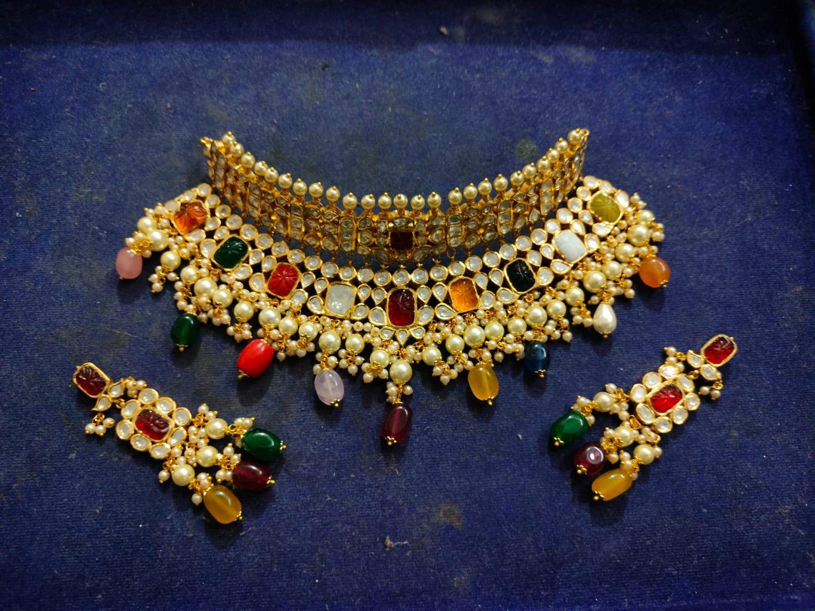 Multicolor Kundan Choker Necklace Set