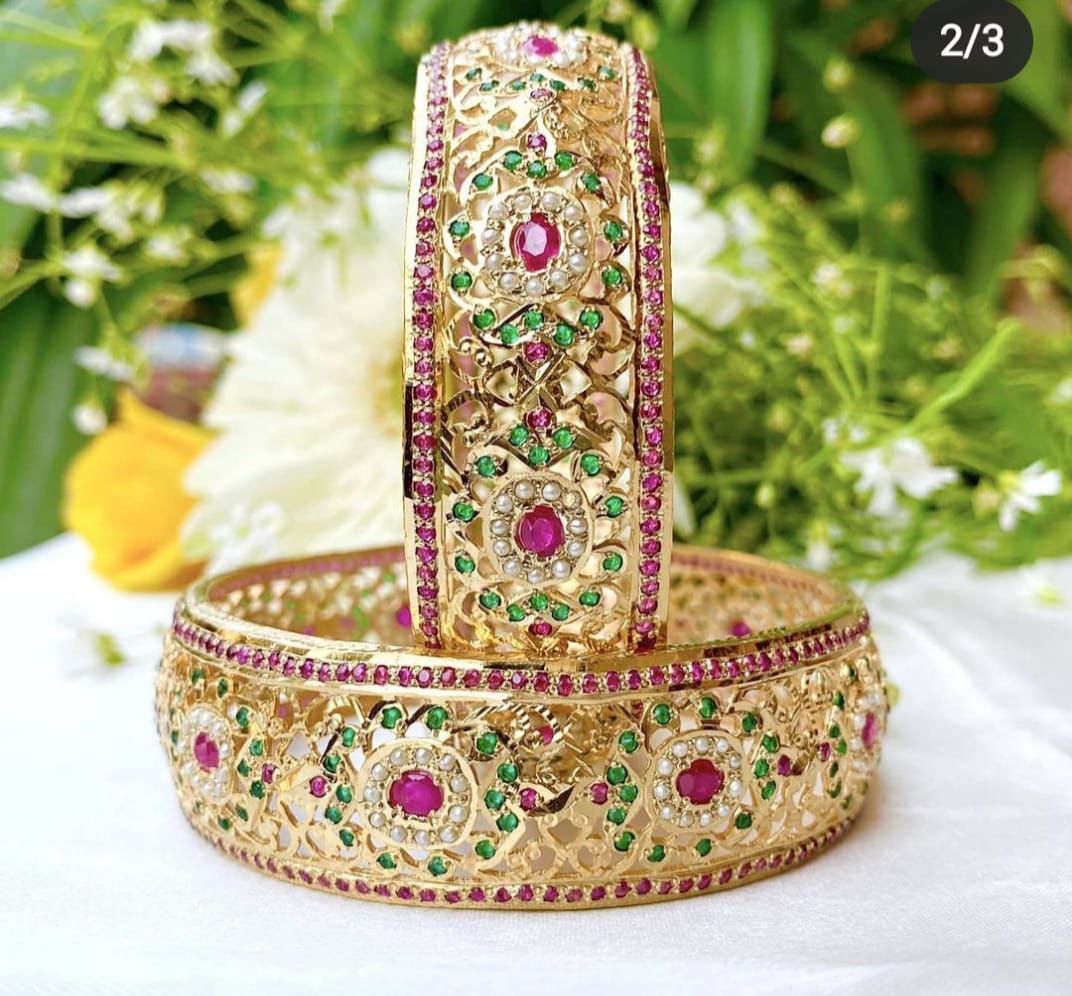 Ruby-Emerald Kundan Bangles